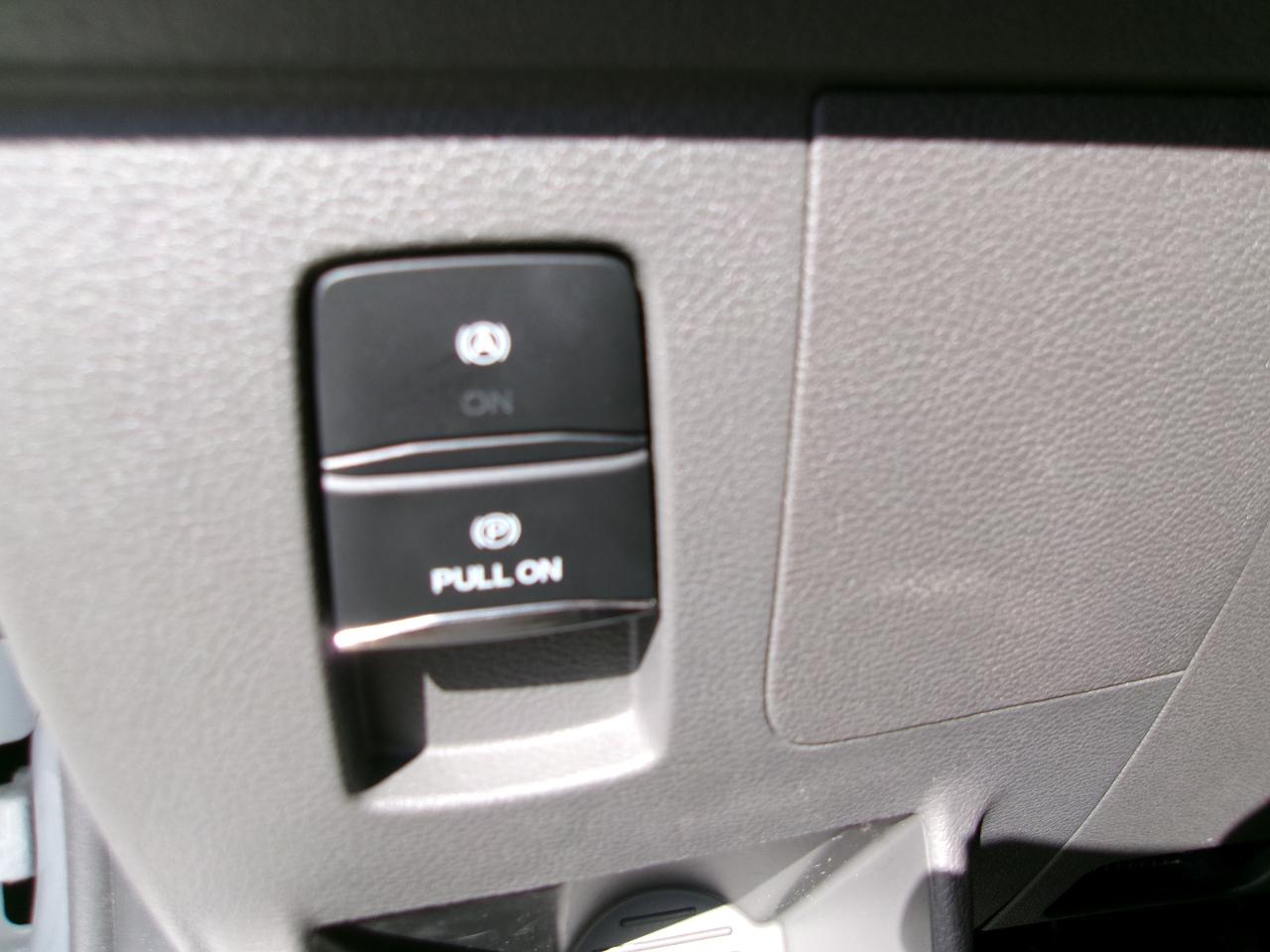 Ford Transit 350 Wagon Med. Roof XL w/Sliding Pass. 148-in. WB 2024
