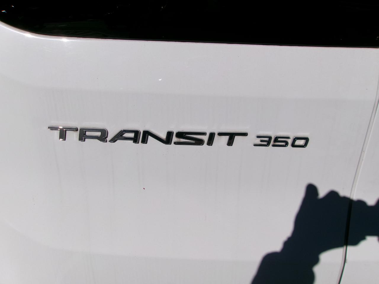 Ford Transit 350 Wagon Med. Roof XL w/Sliding Pass. 148-in. WB 2024