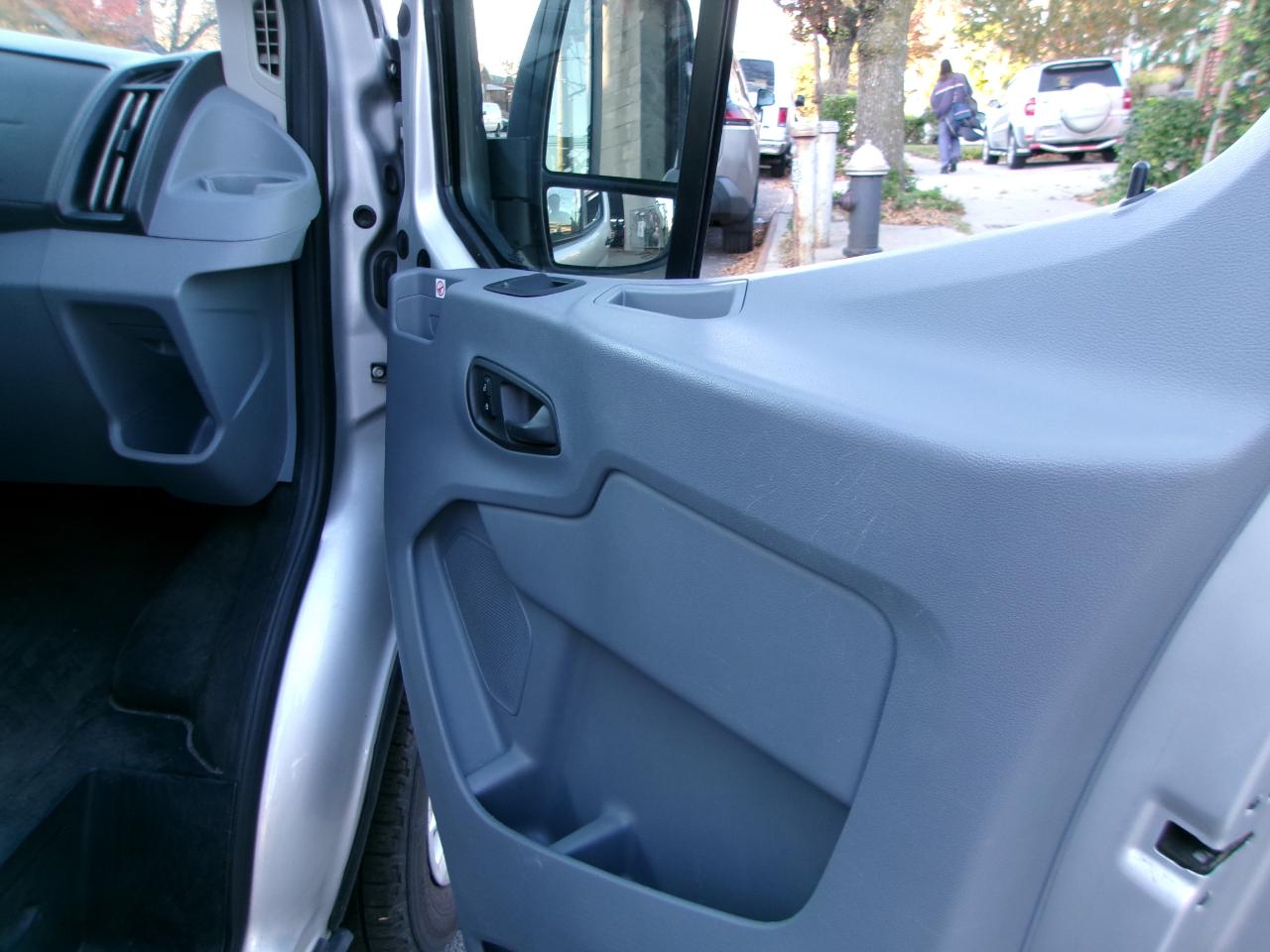 Ford Transit 350 Wagon Low Roof XLT 60/40 Pass. 148-in. WB 2019