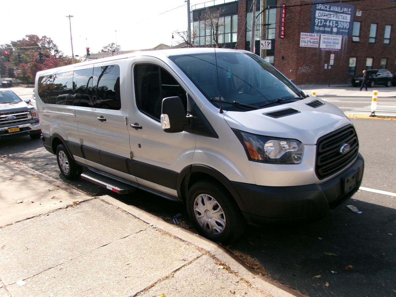 2019 Ford Transit 350 Wagon Low Roof XLT 60/40 Pass. 148-in. WB