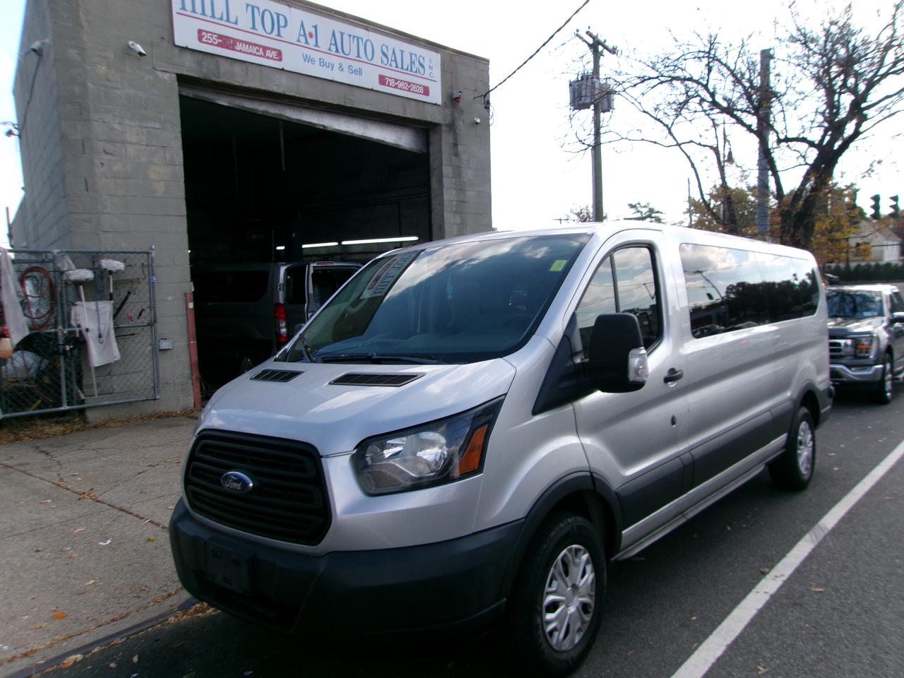 Ford Transit 350 Wagon Low Roof XLT 60/40 Pass. 148-in. WB 2019
