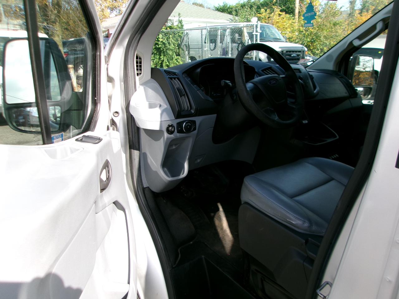 Ford Transit 350 Wagon Low Roof XLT 60/40 Pass. 148-in. WB 2019