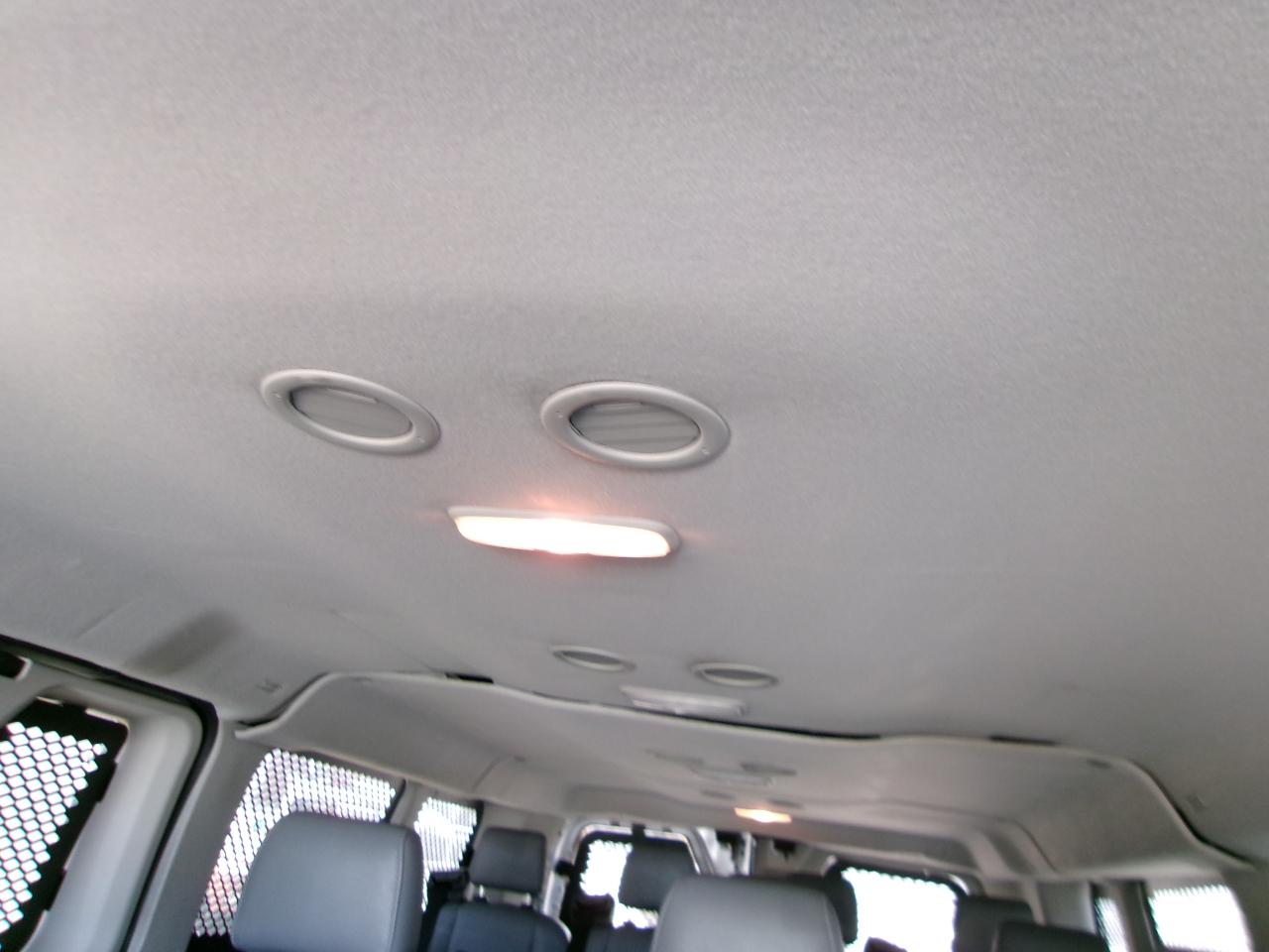 Ford Transit 350 Wagon Low Roof XLT 60/40 Pass. 148-in. WB 2019