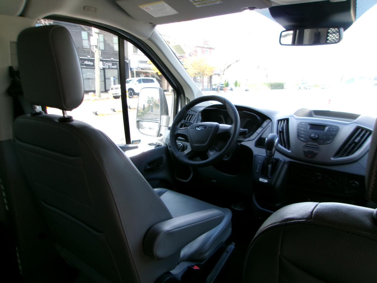 Ford Transit 350 Wagon Low Roof XLT 60/40 Pass. 148-in. WB 2019