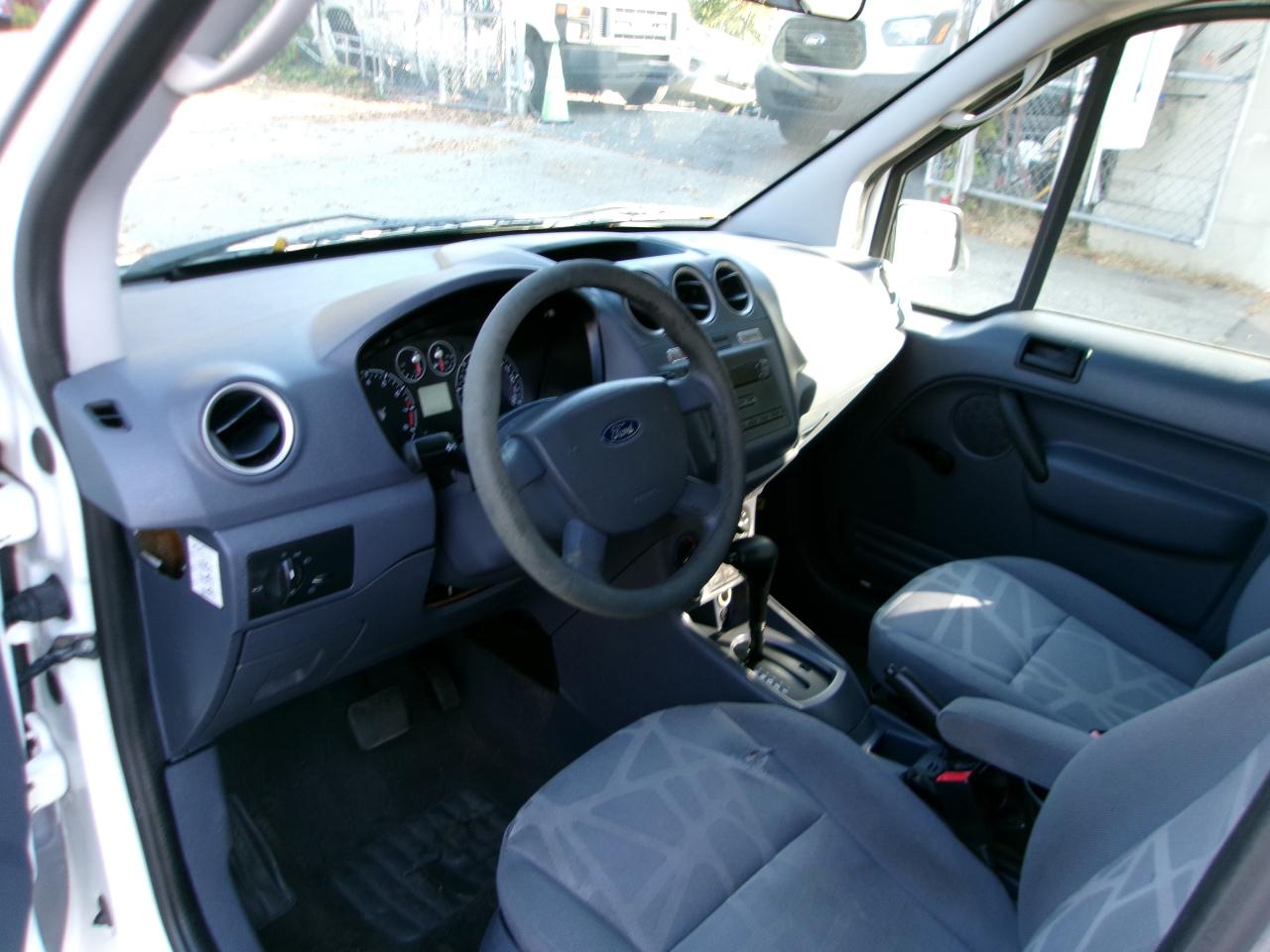 Ford Transit Connect XL 2012