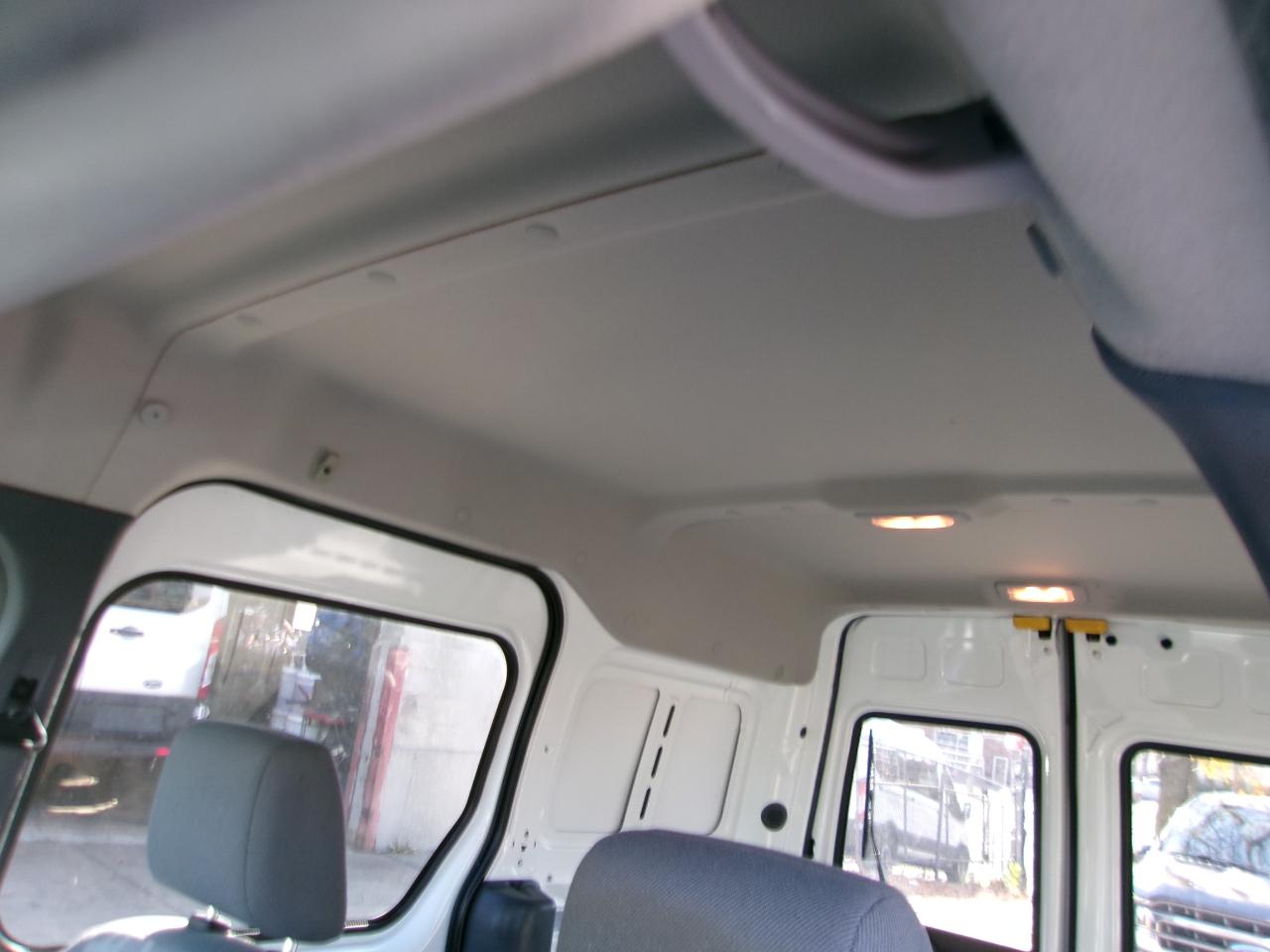 Ford Transit Connect XL 2012