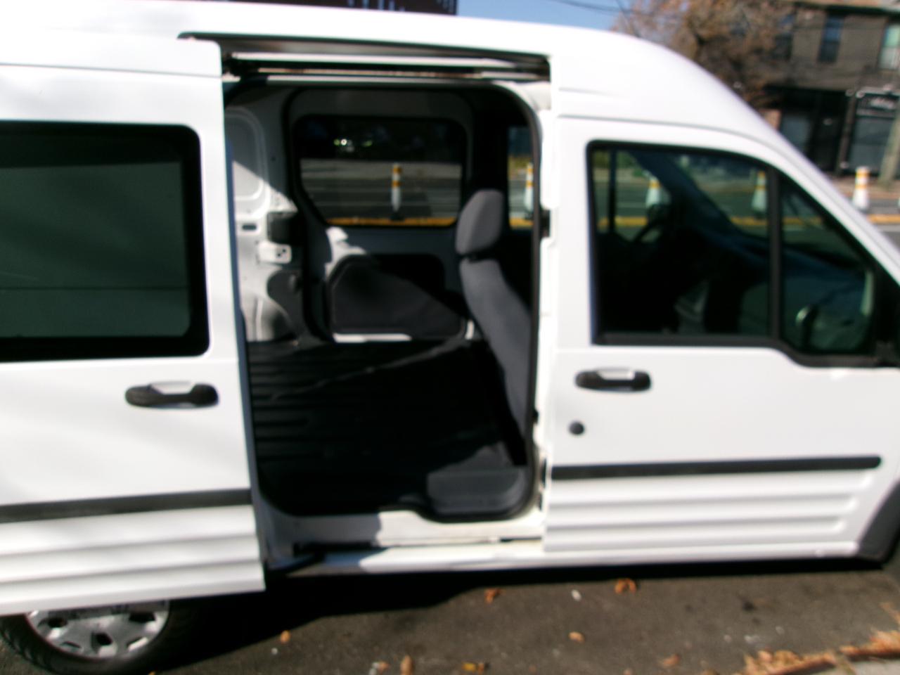 Ford Transit Connect XL 2012
