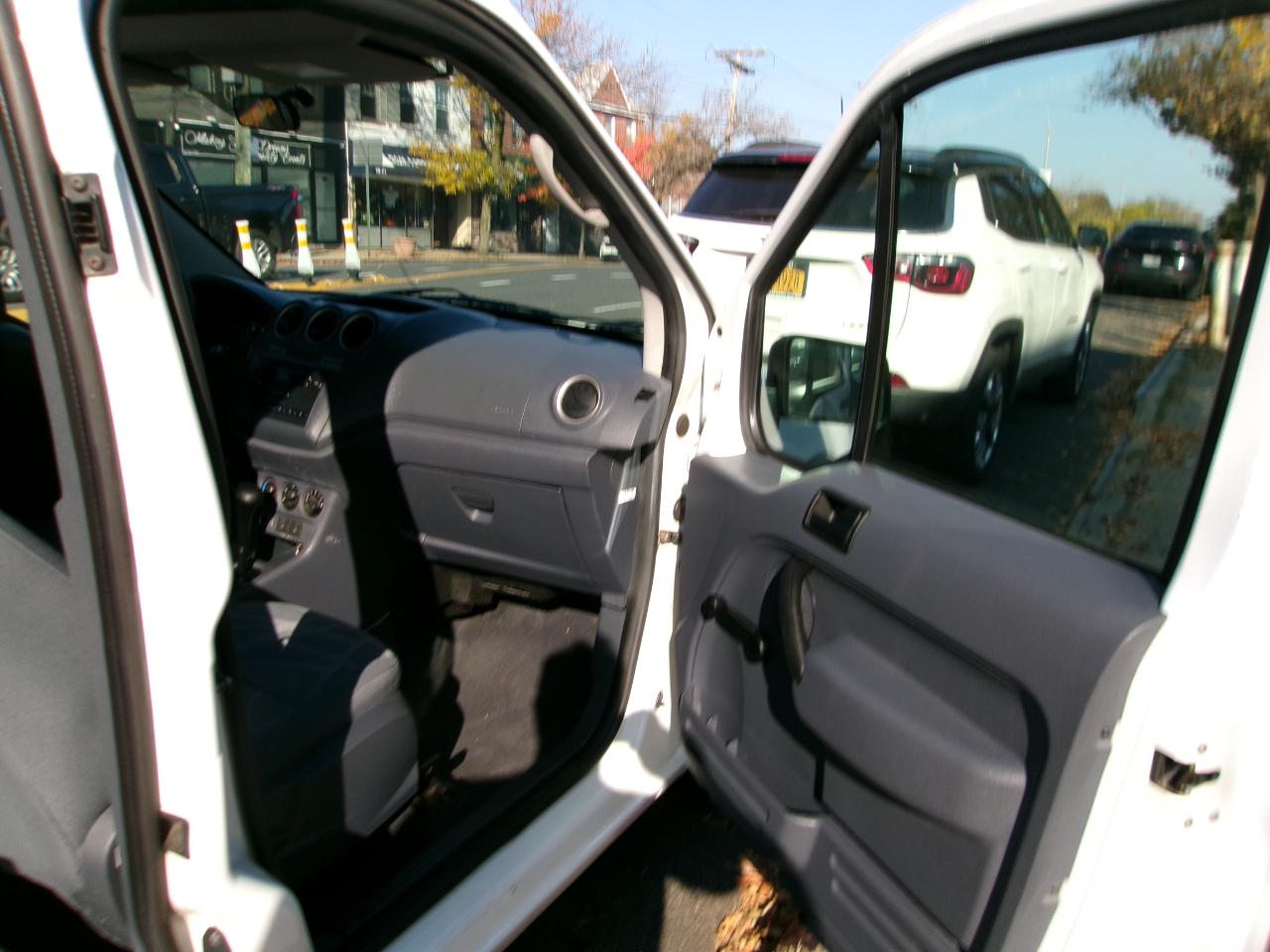 Ford Transit Connect XL 2012