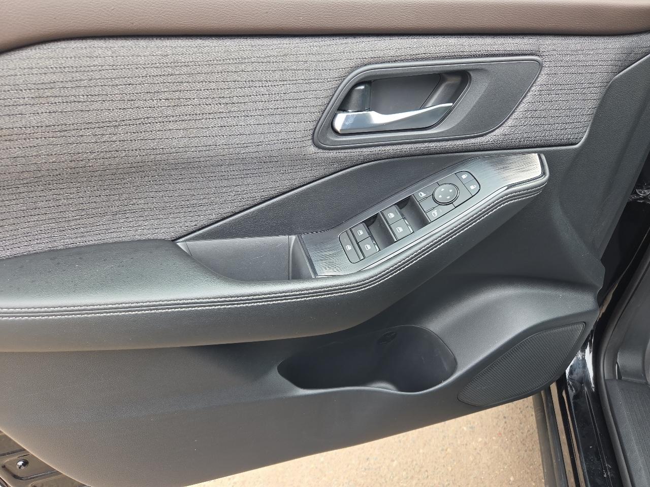 Nissan Rogue AWD SV 2021