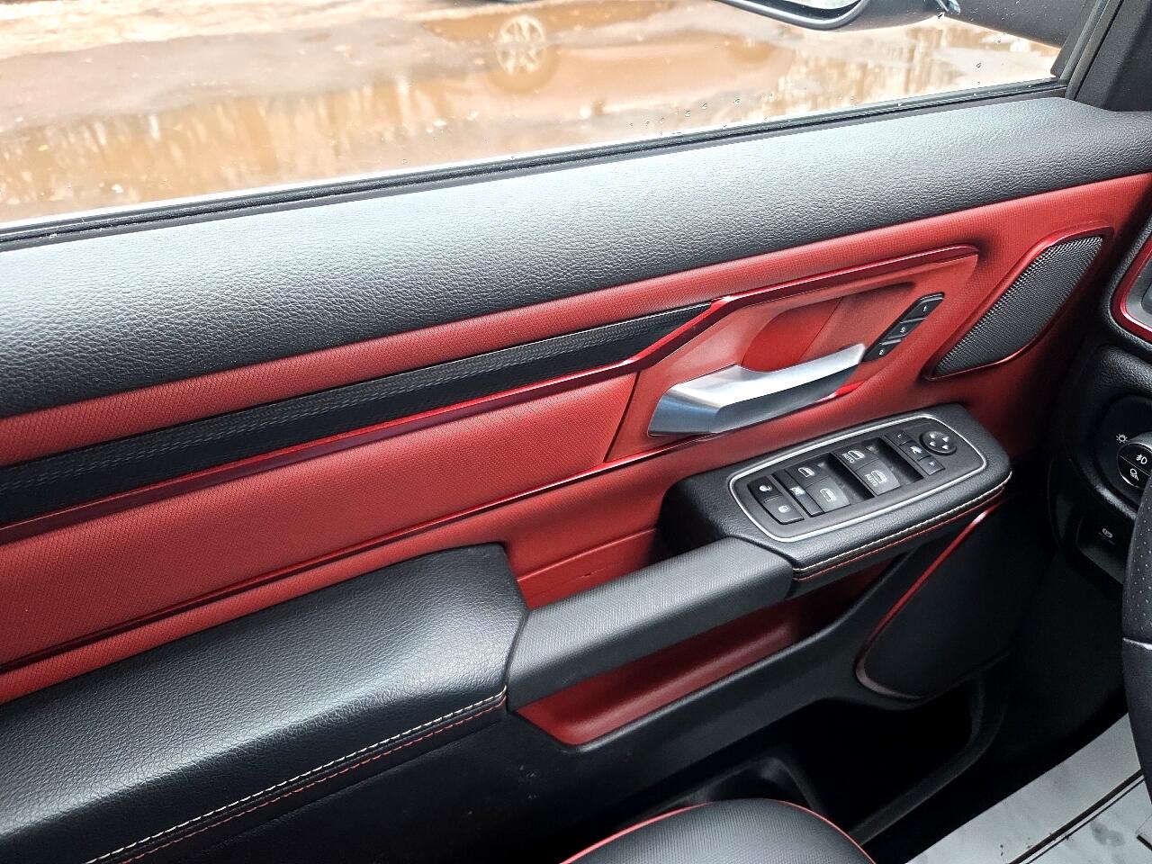 RAM 1500 Rebel 4x4 Crew Cab 5'7" Box 2023