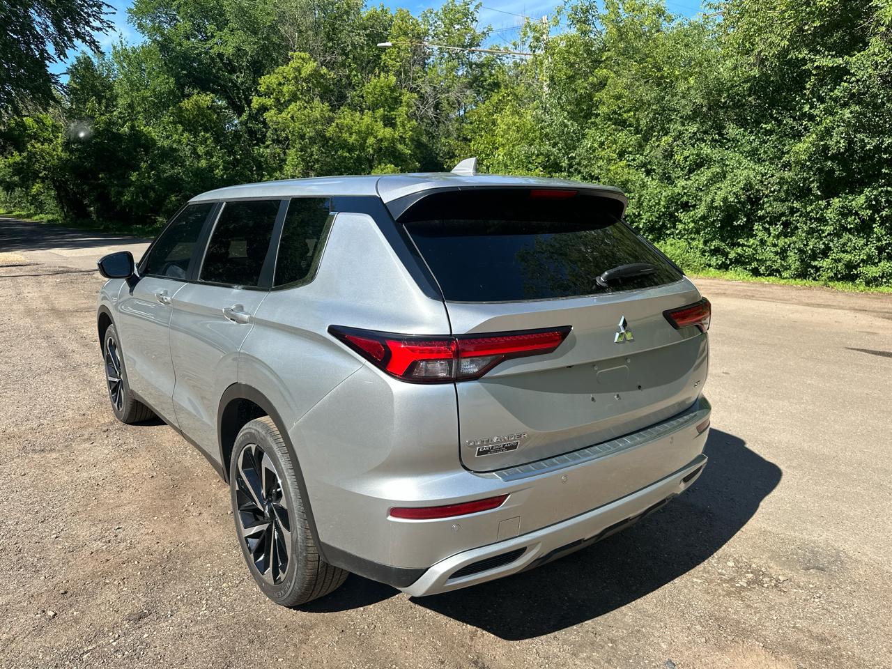 Mitsubishi Outlander SE FWD 2024