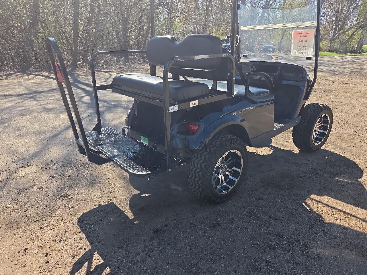 EZGO Golf Cart  2016