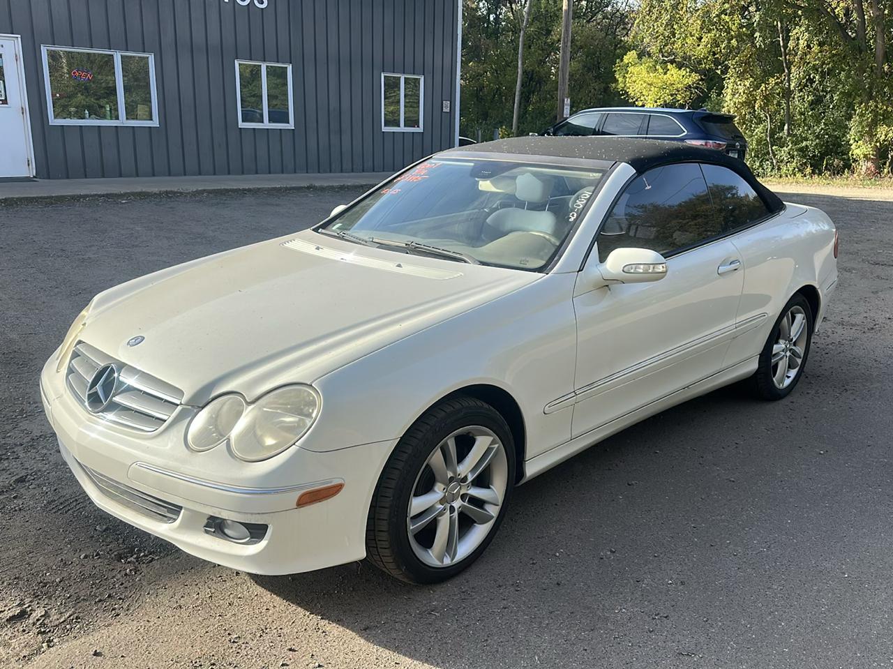 Mercedes-Benz CLK-Class 2dr Cabriolet 3.5L 2007