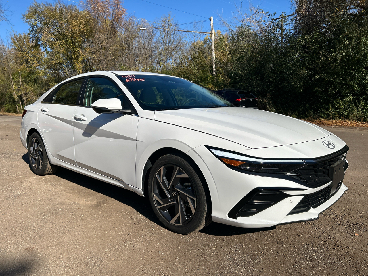 Hyundai Elantra Limited IVT 2024 Hyundai Elantra Limited IVT 2024