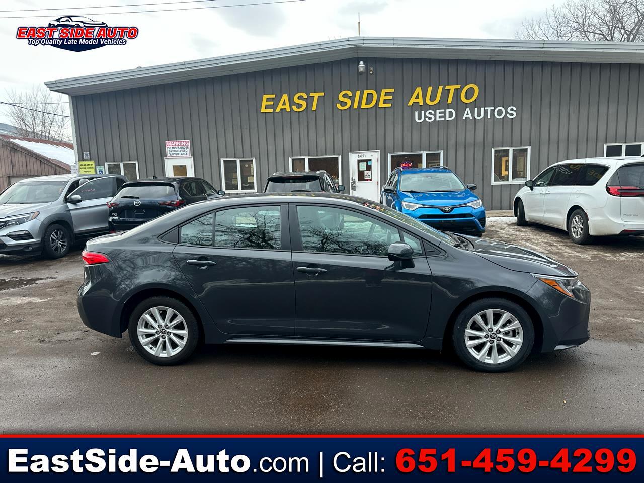 2025 Toyota Corolla LE's photo