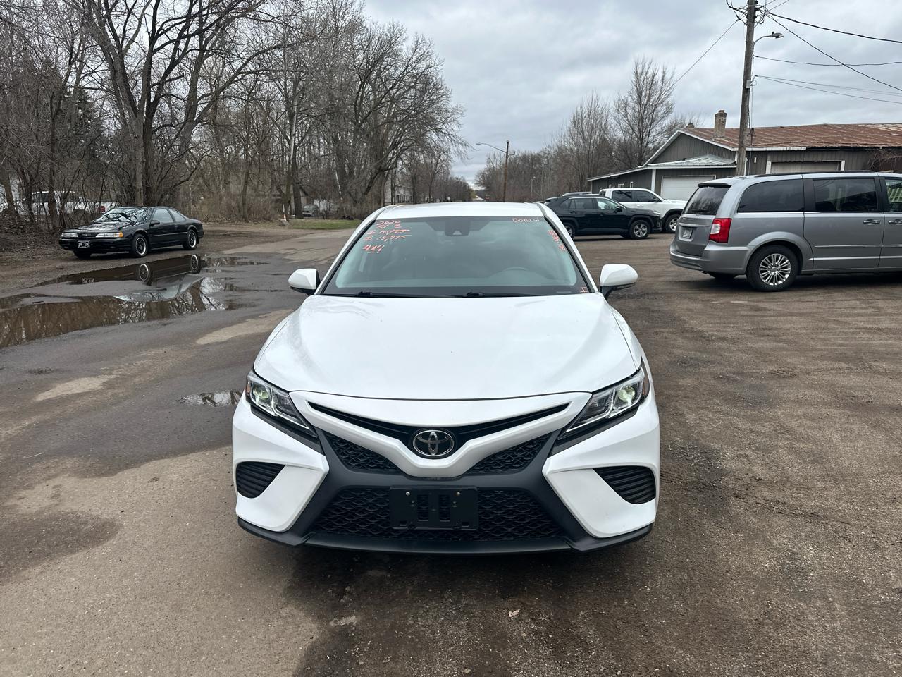 Toyota Camry SE Auto AWD (Natl) 2020