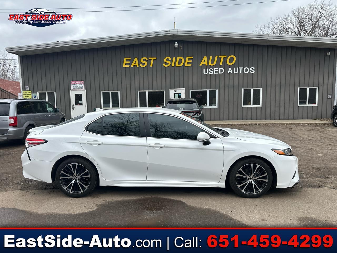 2020 Toyota Camry SE Auto AWD (Natl)