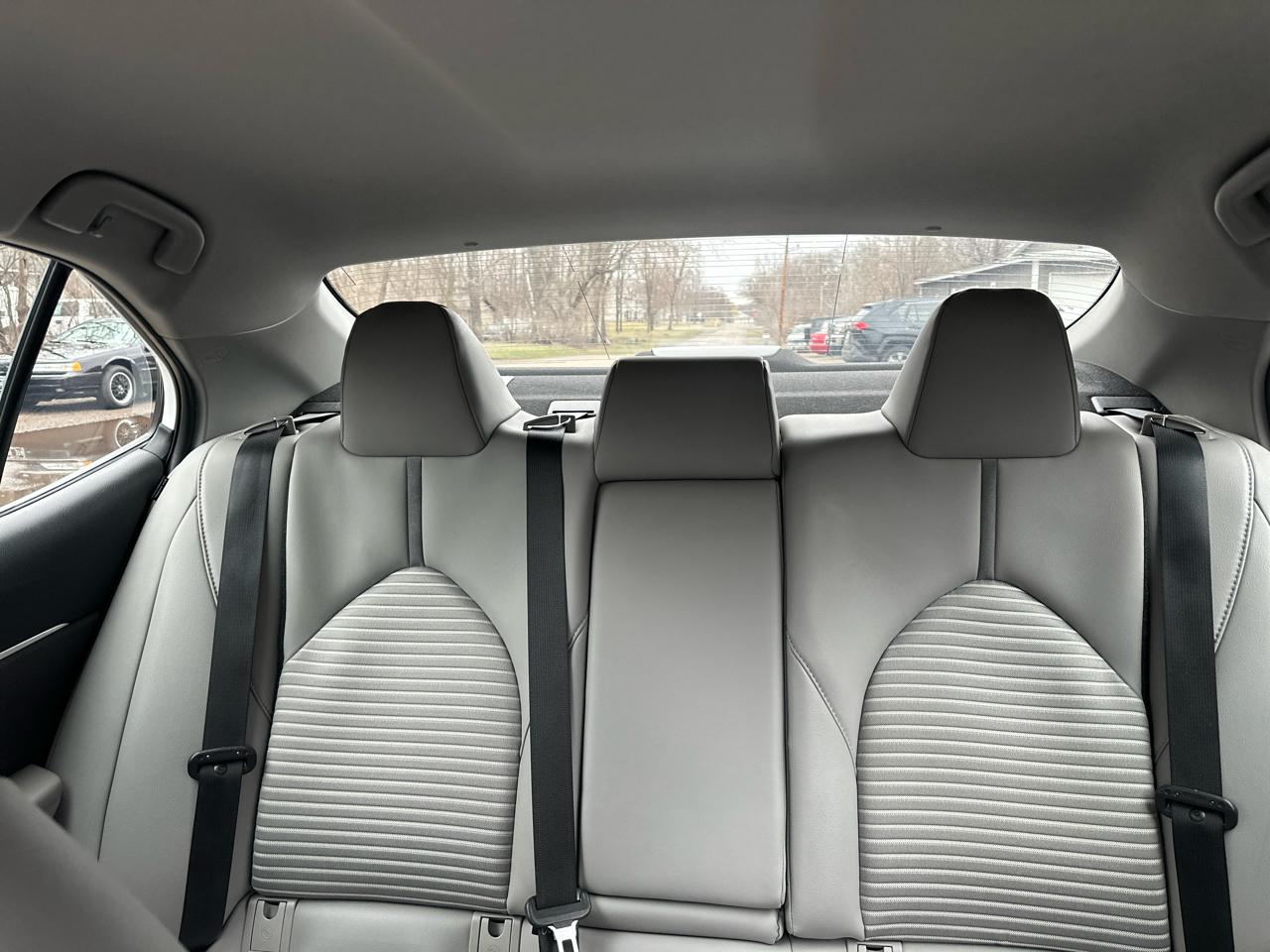 Toyota Camry SE Auto AWD (Natl) 2020