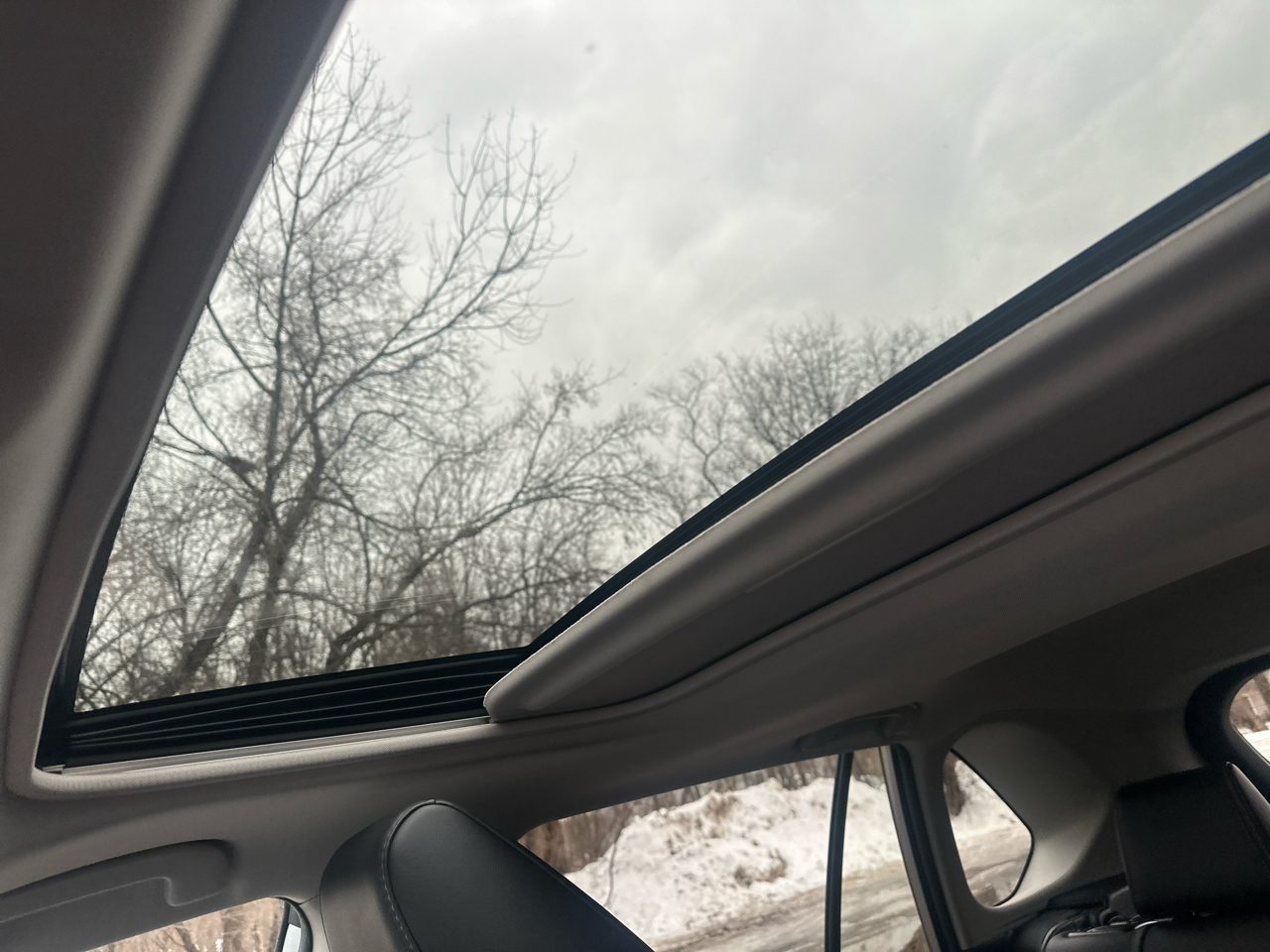 Toyota RAV4 XLE Premium AWD (Natl) 2022