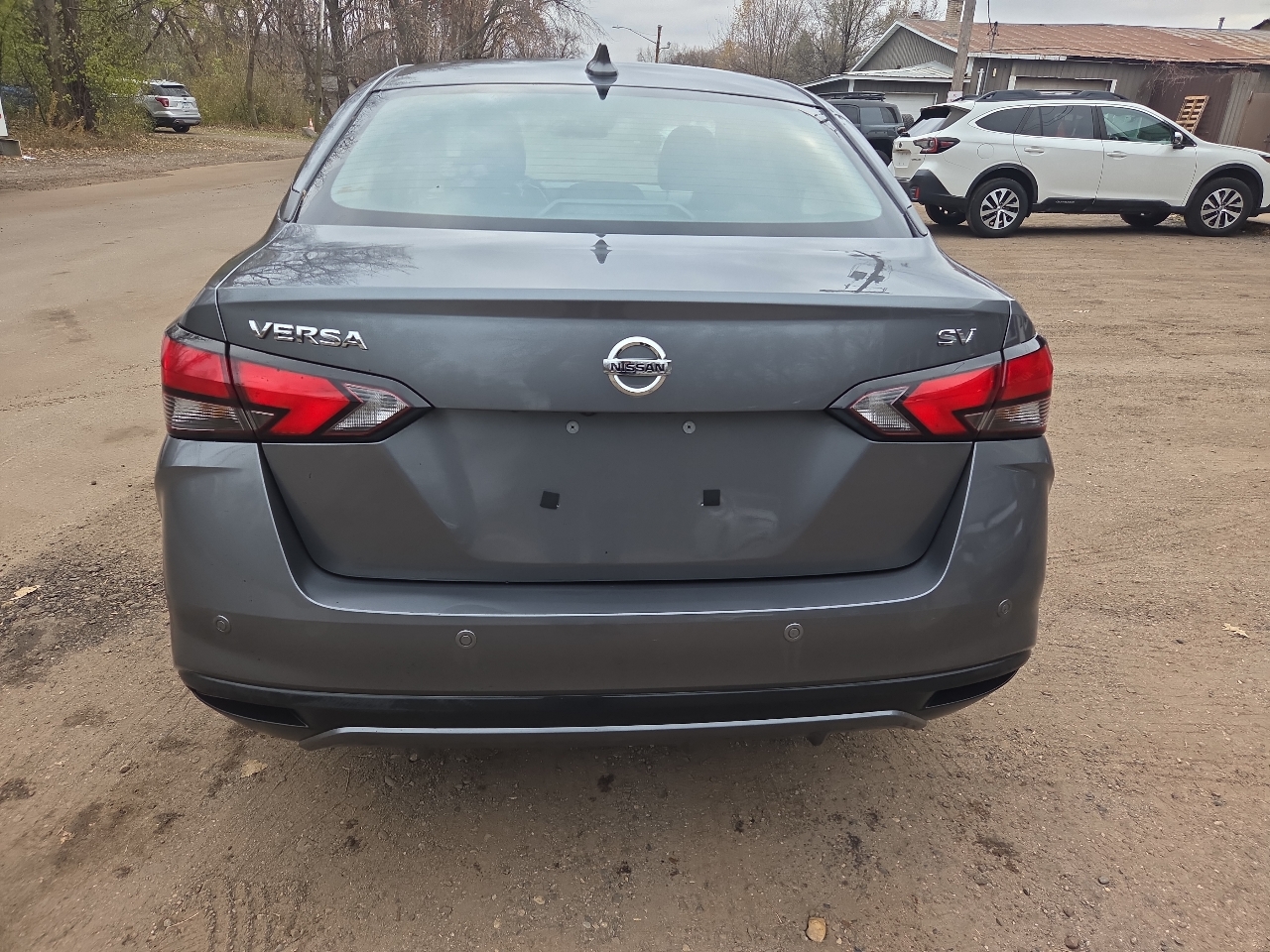 2021 Nissan Versa SV photo 2