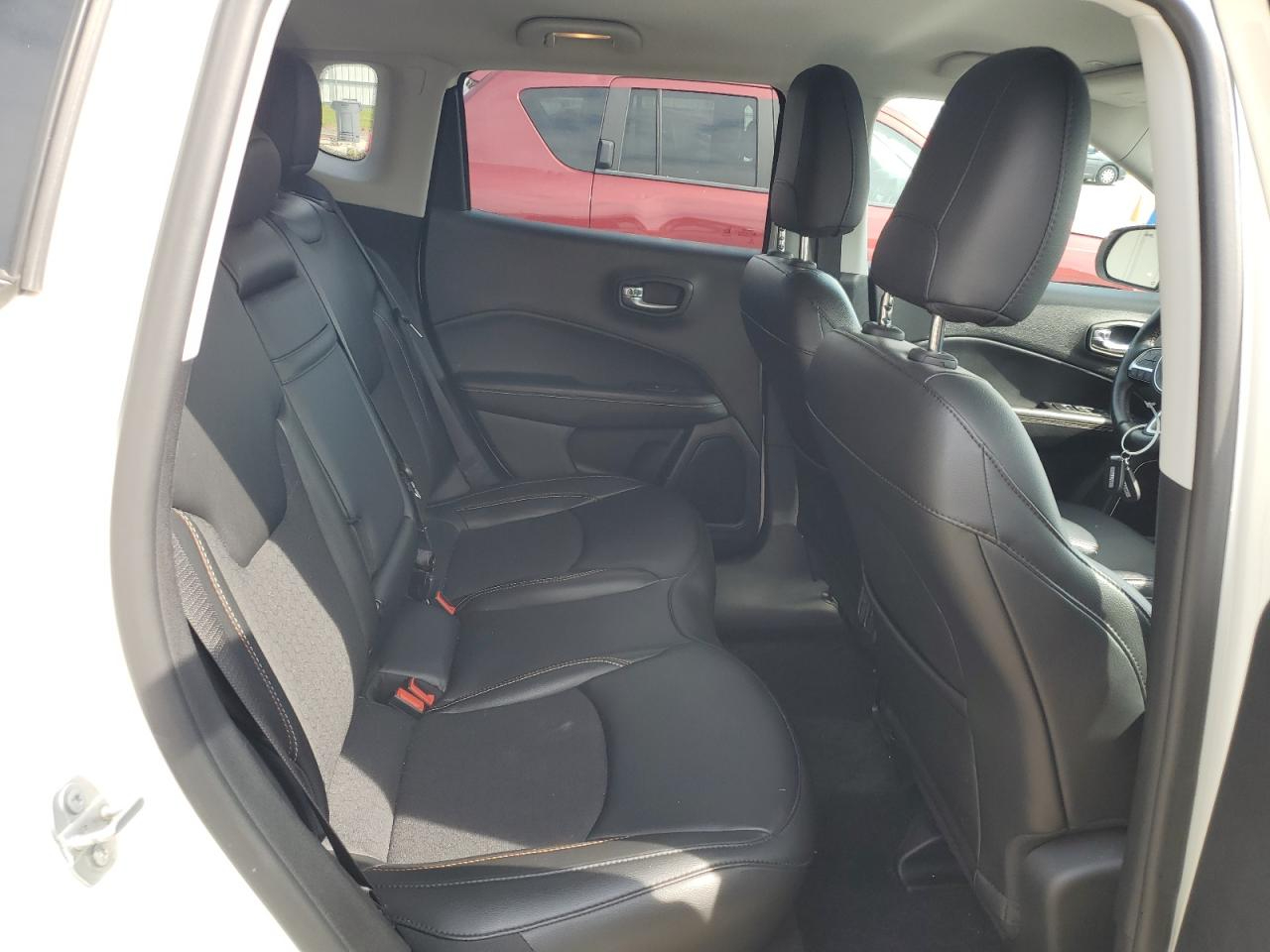 Jeep Compass Latitude FWD 2019