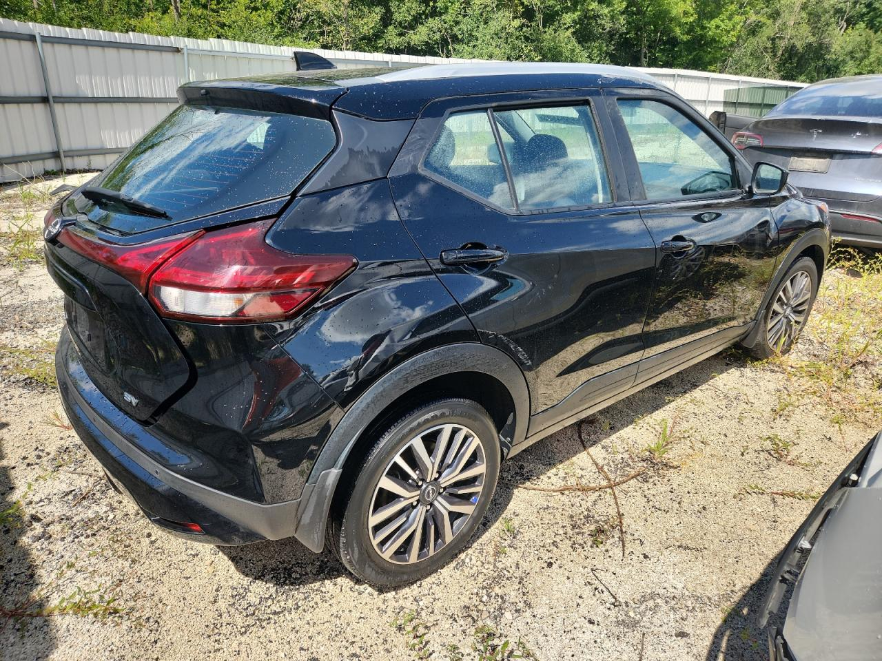 Nissan Kicks SV FWD 2022