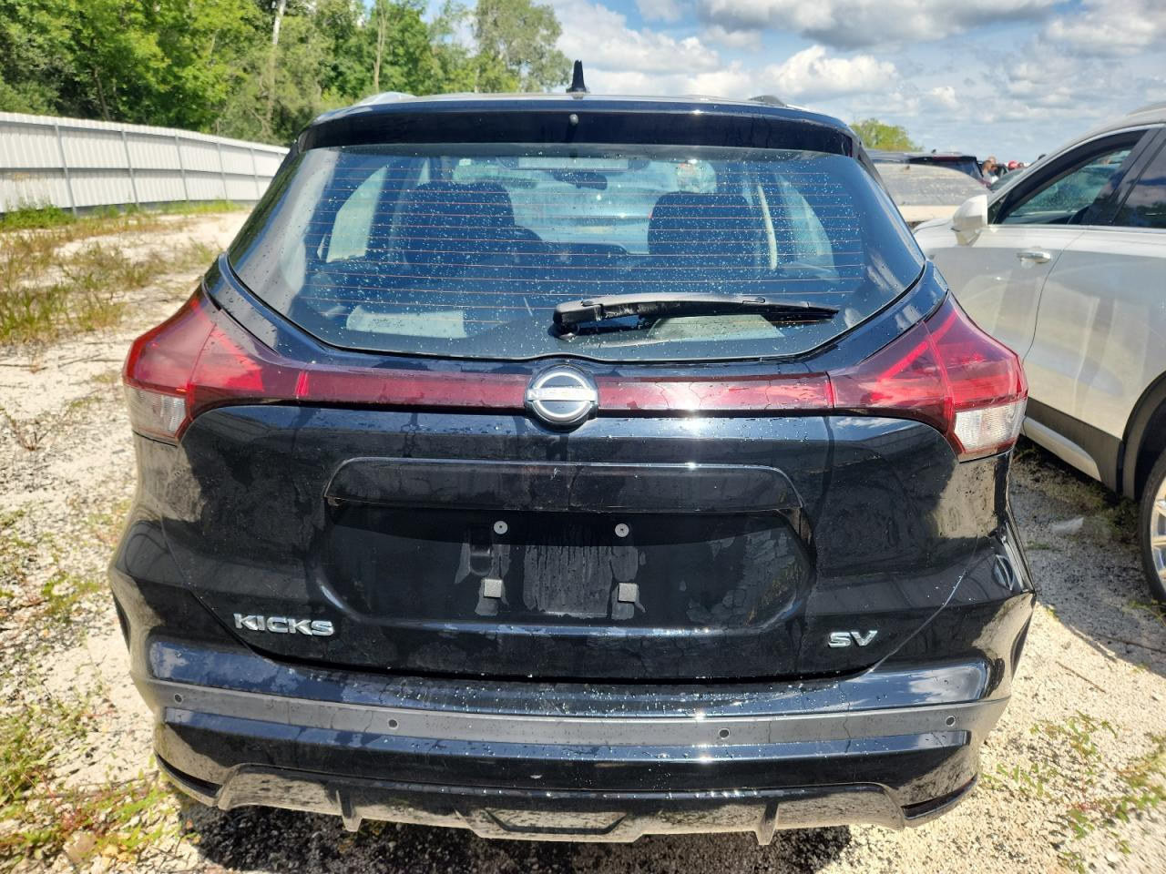 Nissan Kicks SV FWD 2022