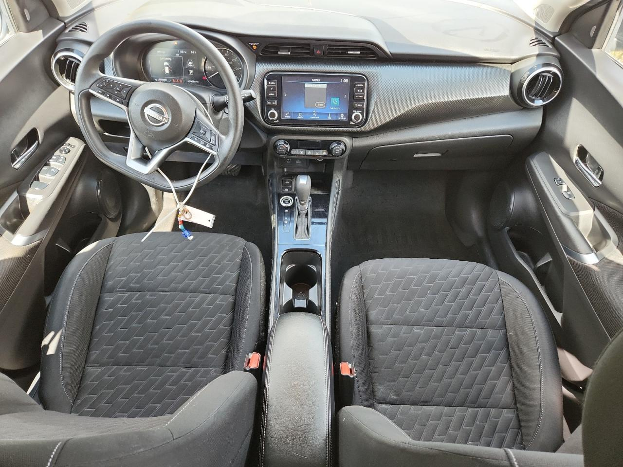 Nissan Kicks SV FWD 2022