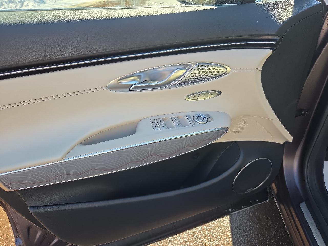 Genesis GV70 2.5T AWD 2023