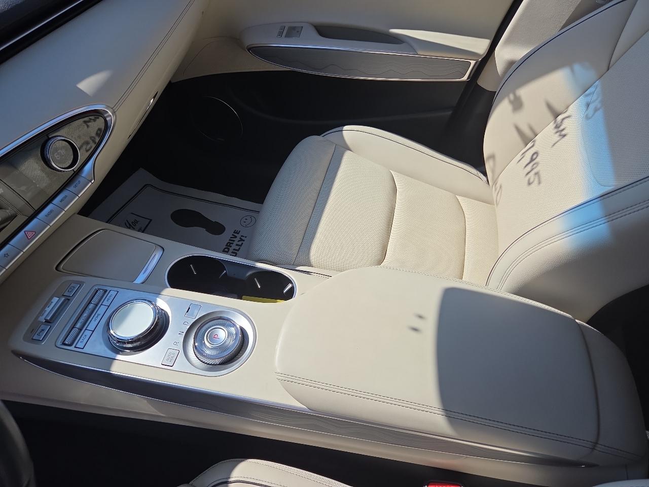 Genesis GV70 2.5T AWD 2023