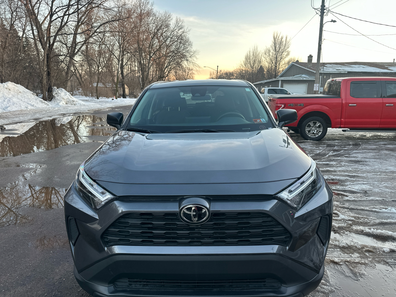 Toyota RAV4 LE AWD (Natl) 2025