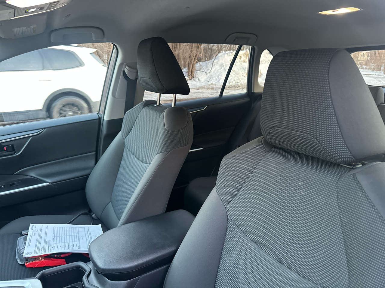 Toyota RAV4 LE AWD (Natl) 2025