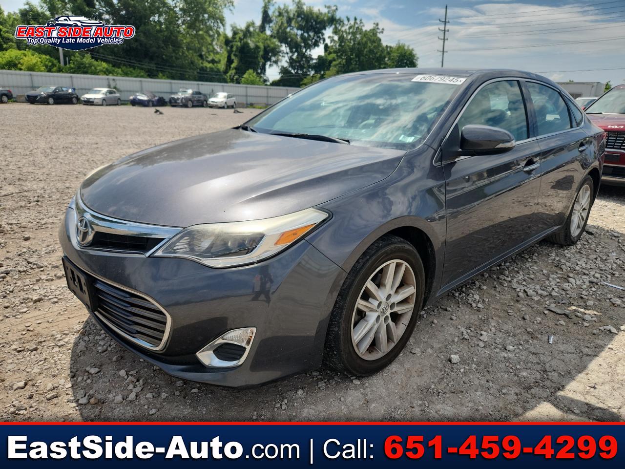 2013 Toyota Avalon XLE Premium's photo