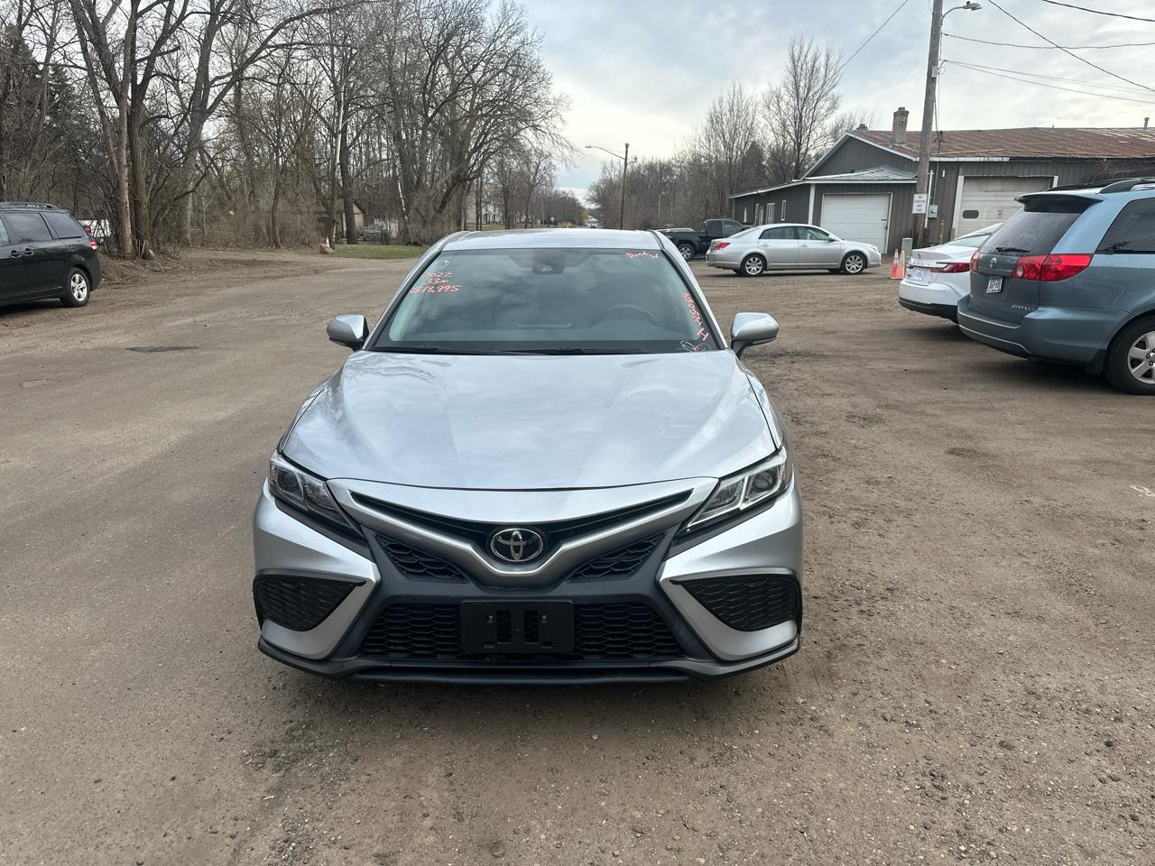 Toyota Camry SE Auto (Natl) 2022