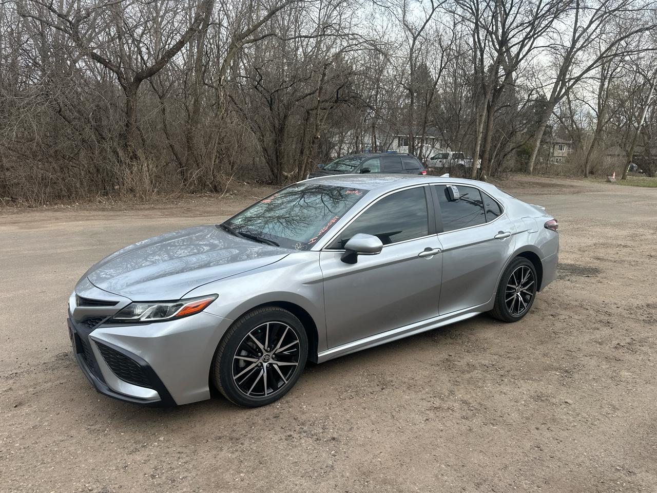 Toyota Camry SE Auto (Natl) 2022