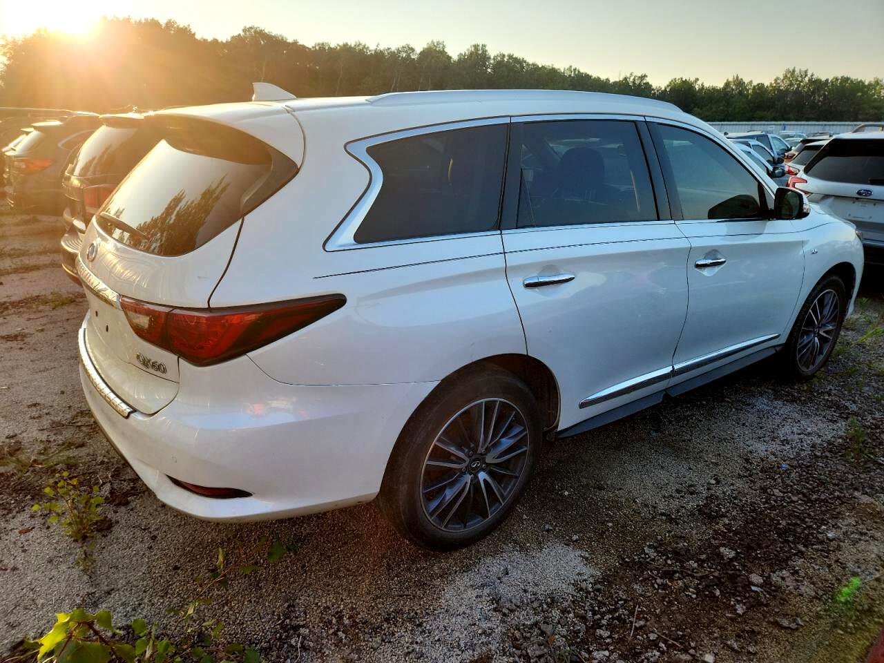 Infiniti QX60 2019.5 LUXE AWD 2019