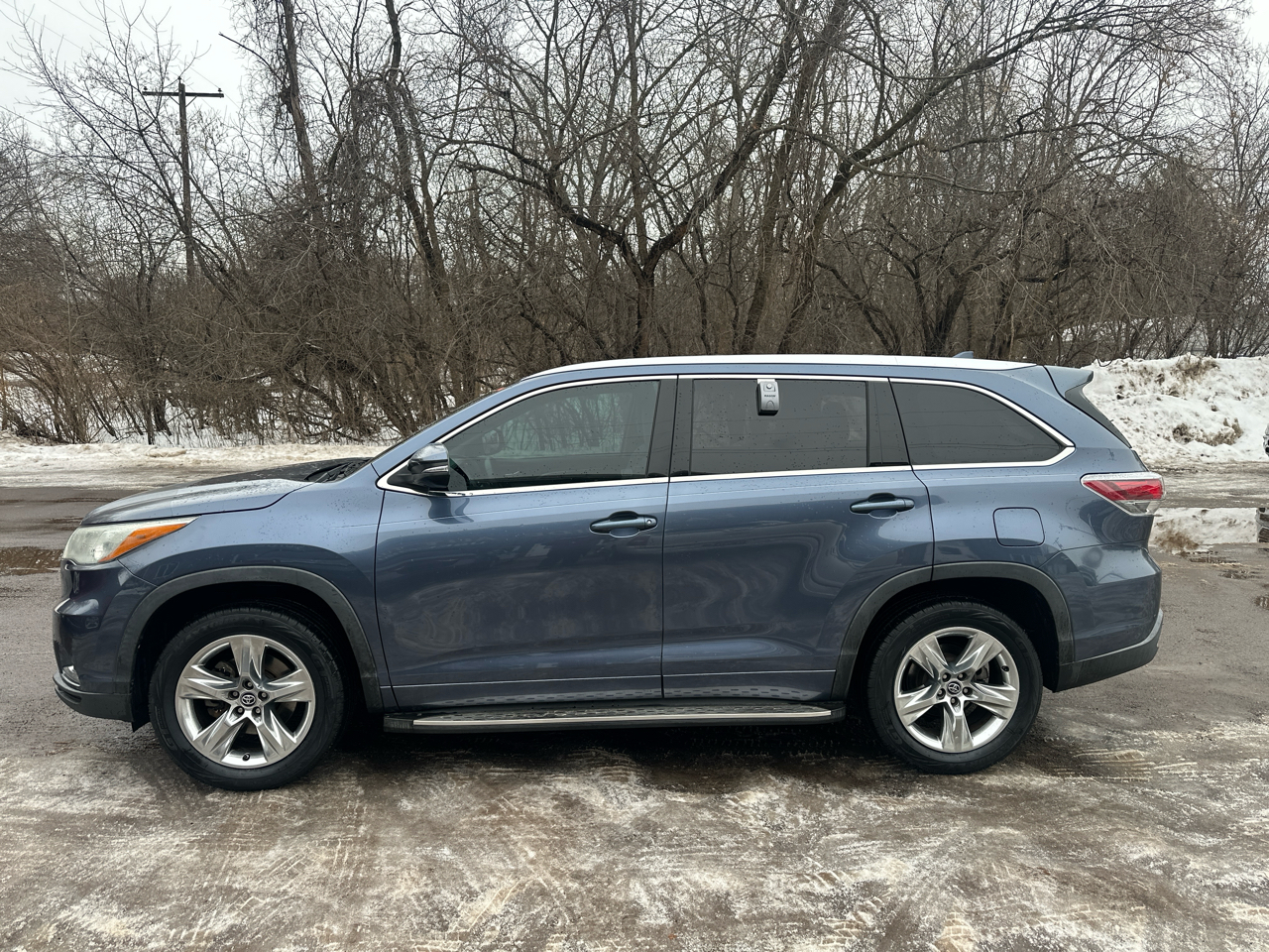 Toyota Highlander FWD 4dr V6 Limited (Natl) 2016