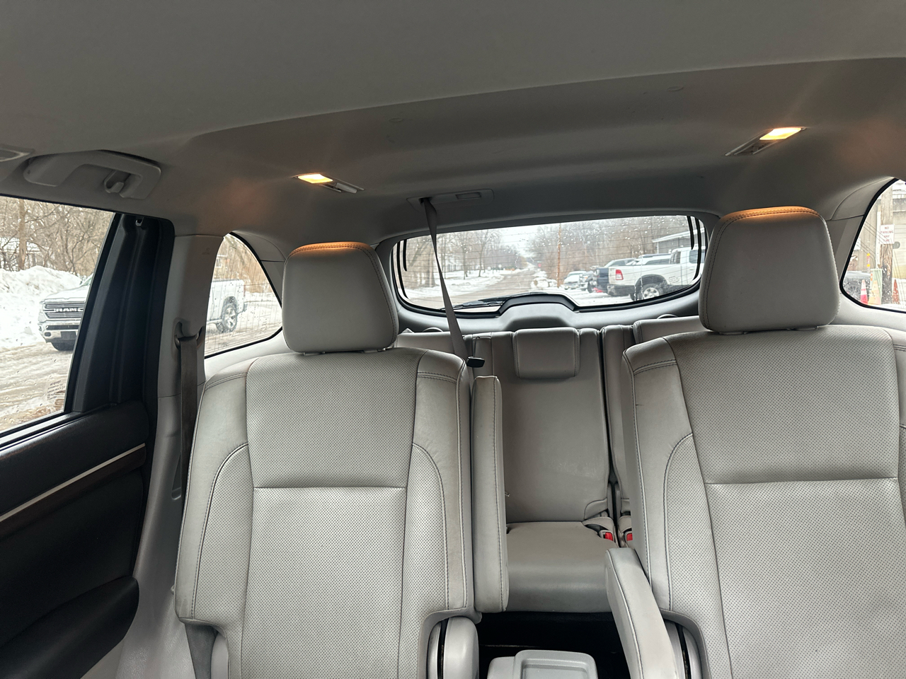 Toyota Highlander FWD 4dr V6 Limited (Natl) 2016