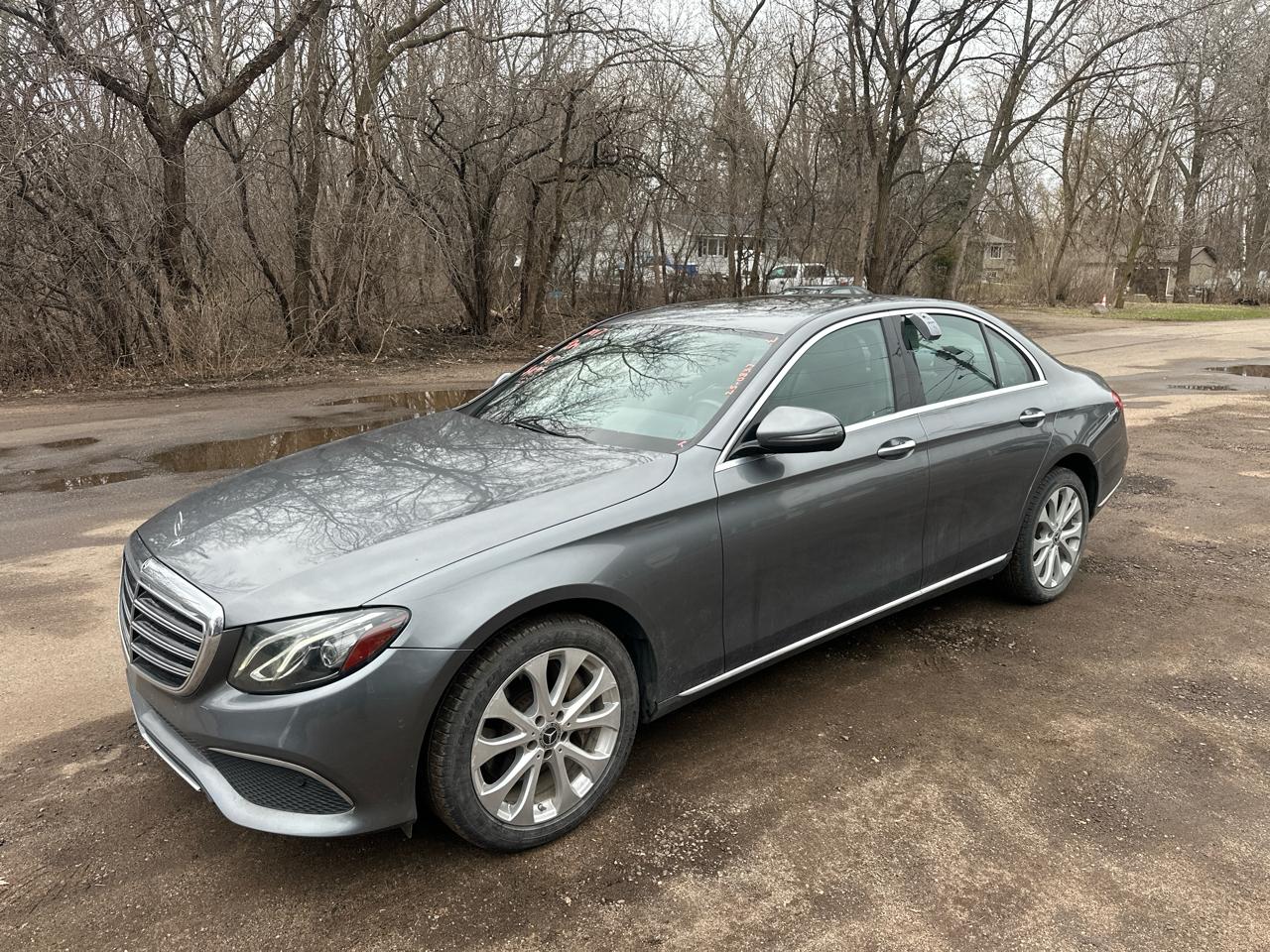 Mercedes-Benz E-Class E 300 Luxury 4MATIC Sedan 2017