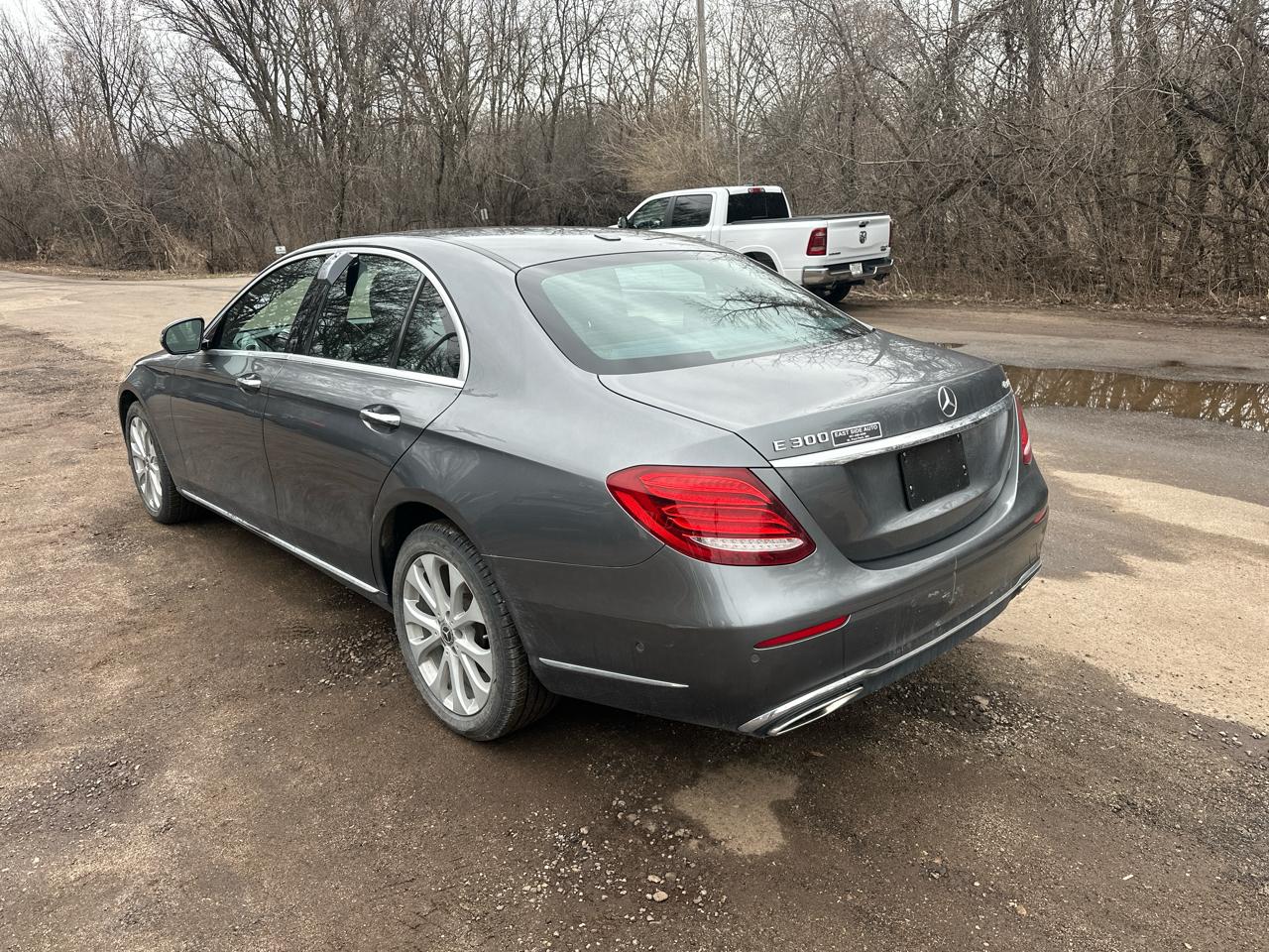 Mercedes-Benz E-Class E 300 Luxury 4MATIC Sedan 2017