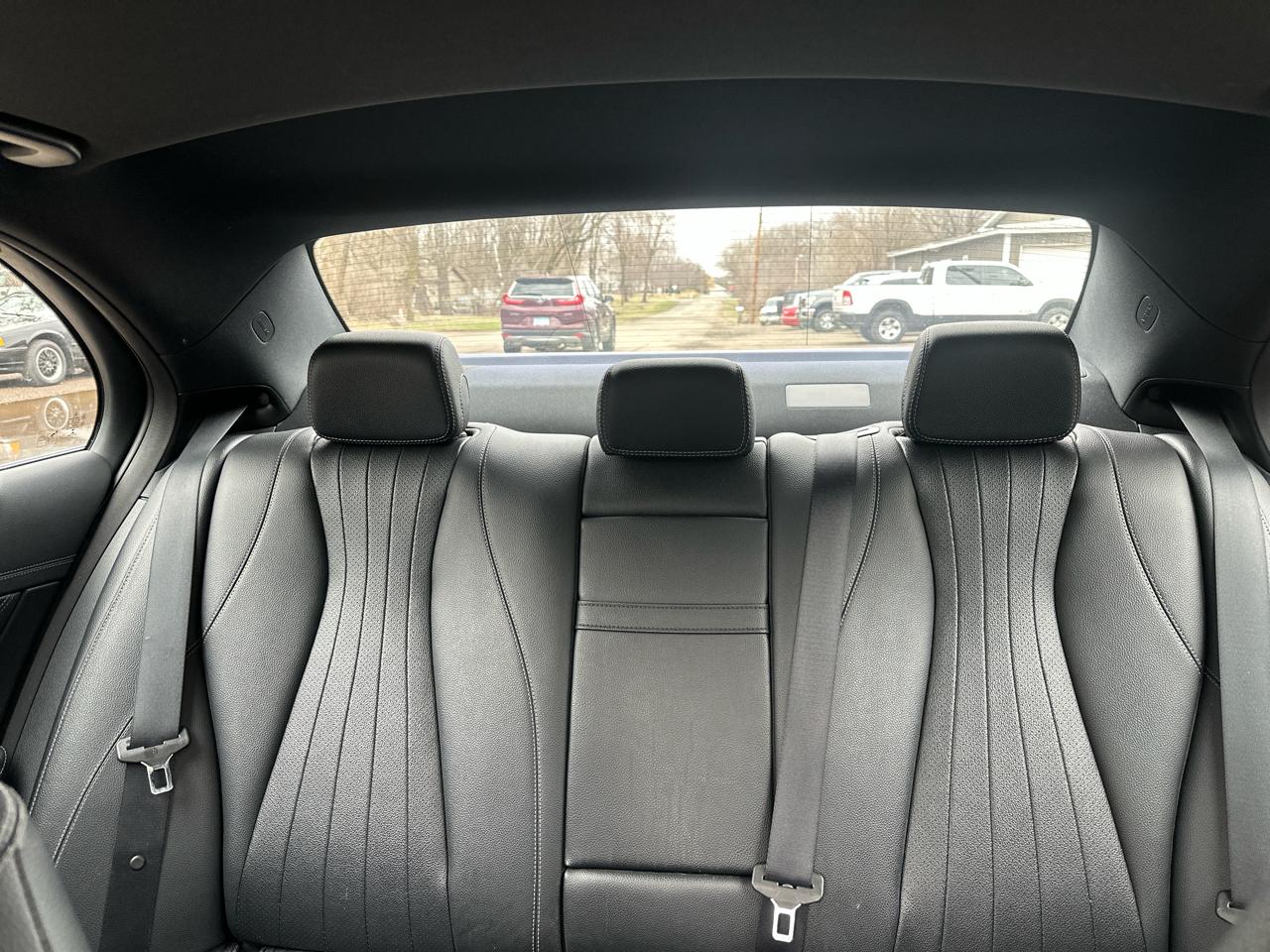 Mercedes-Benz E-Class E 300 Luxury 4MATIC Sedan 2017