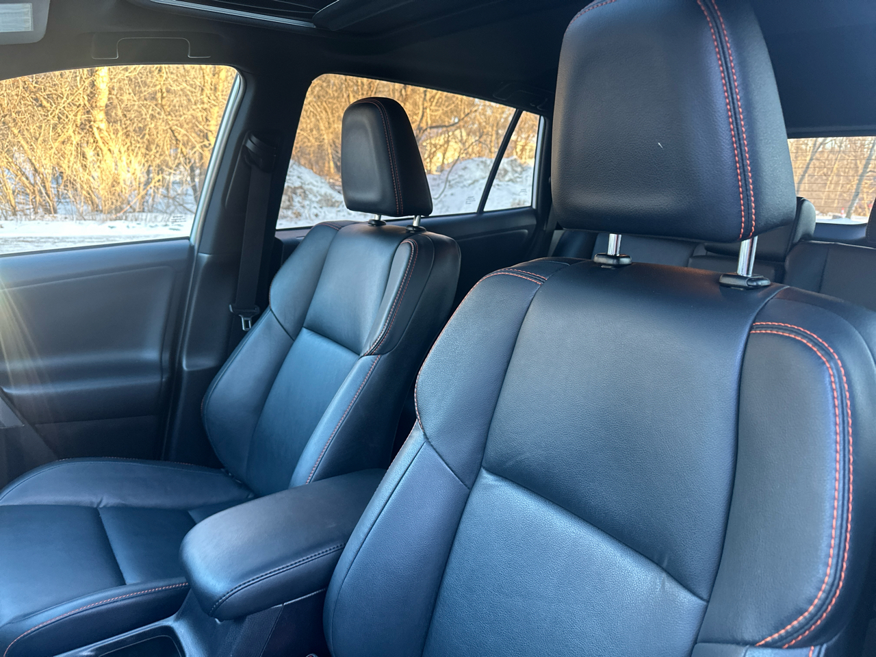 Toyota RAV4 AWD 4dr SE (Natl) 2016