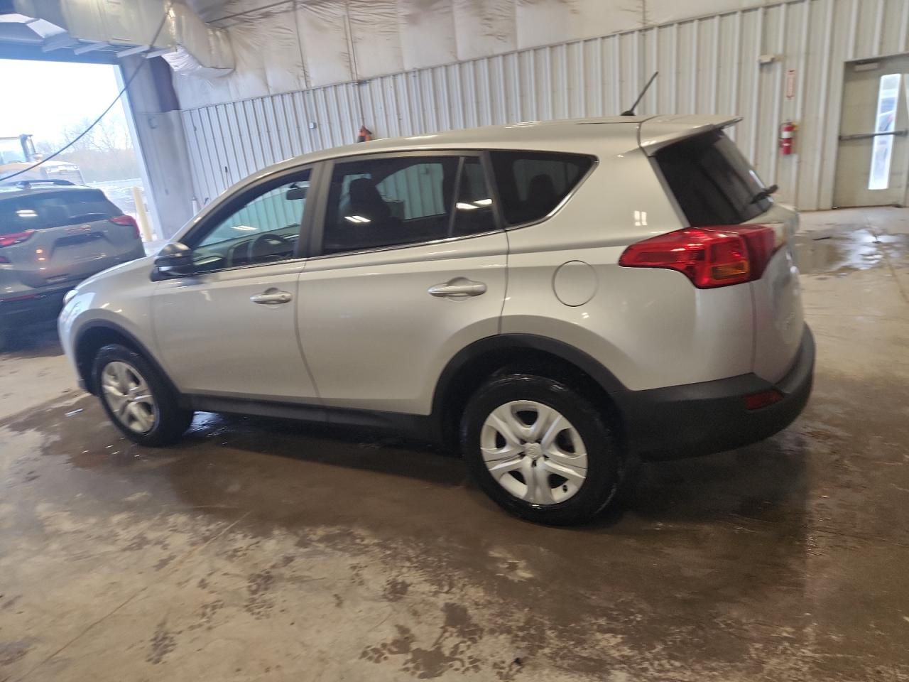 Toyota RAV4 FWD 4dr LE (Natl) 2014