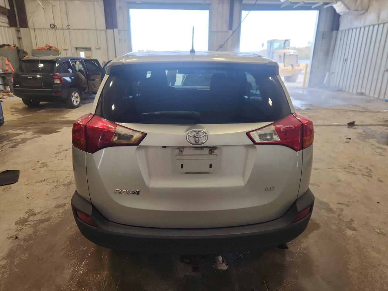 Toyota RAV4 FWD 4dr LE (Natl) 2014