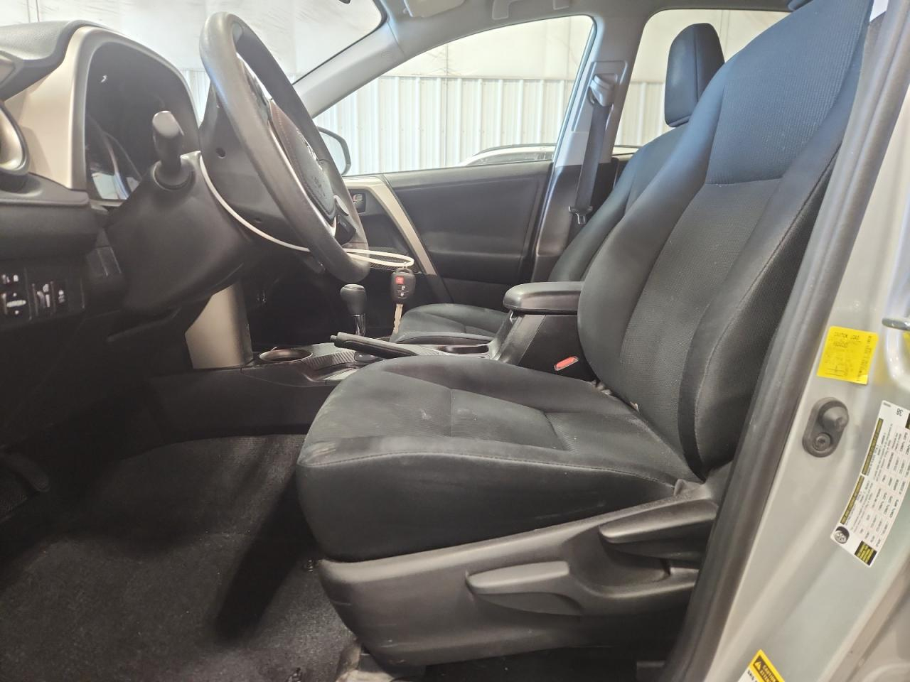 Toyota RAV4 FWD 4dr LE (Natl) 2014