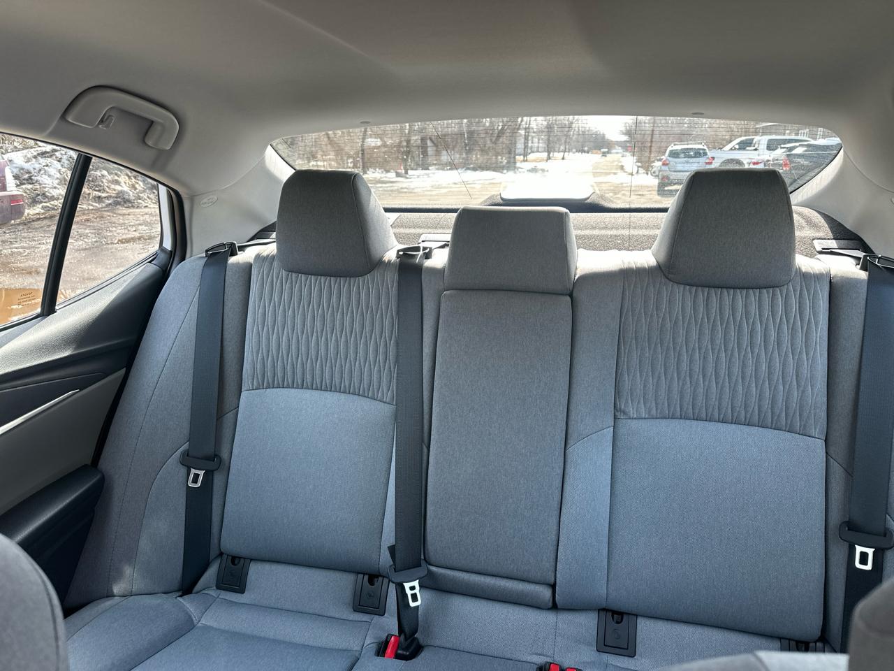 Toyota Camry LE (Natl) 2025