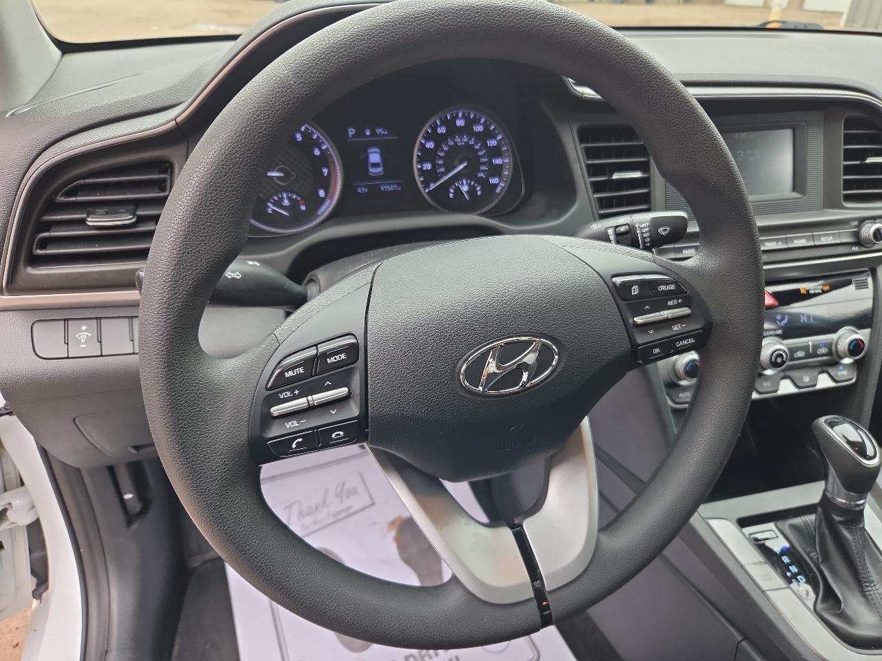 Hyundai Elantra SE IVT 2020