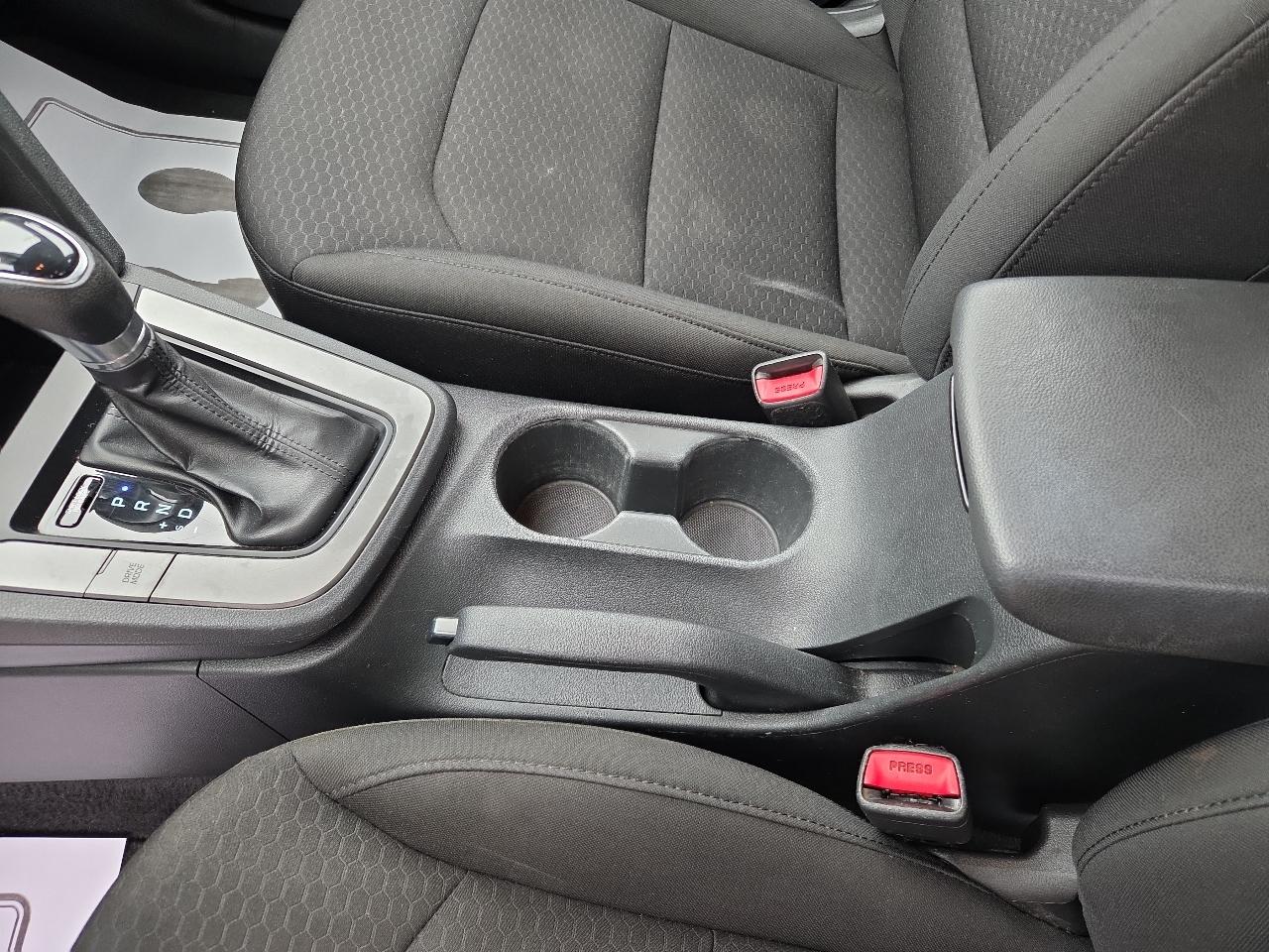 Hyundai Elantra SE IVT 2020