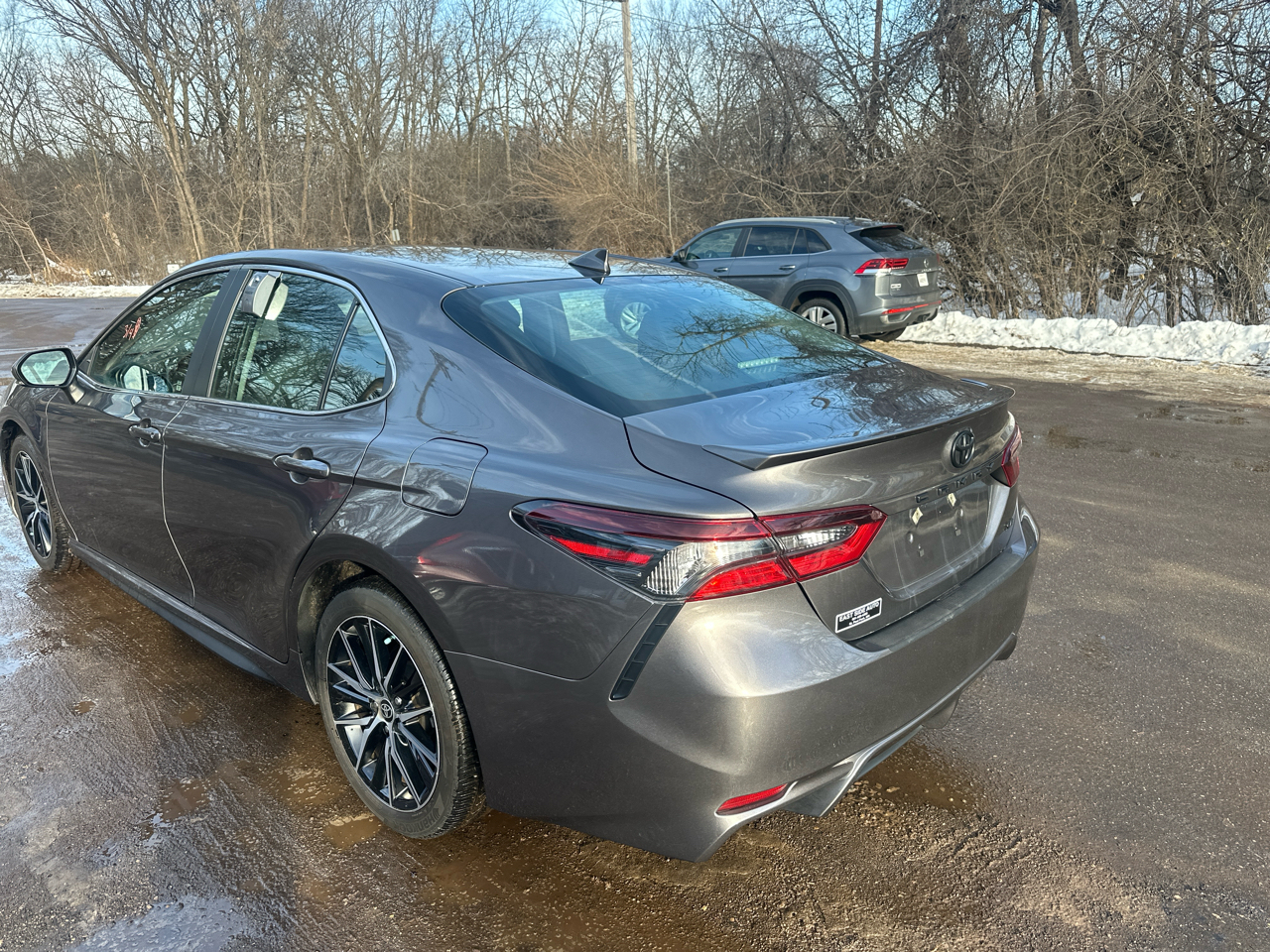 Toyota Camry SE Auto (Natl) 2024