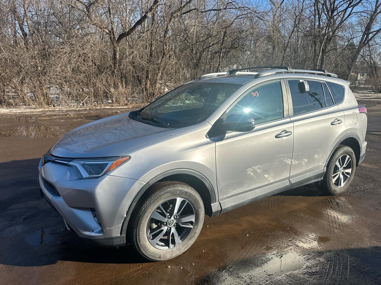 Toyota RAV4 XLE FWD (Natl) 2017